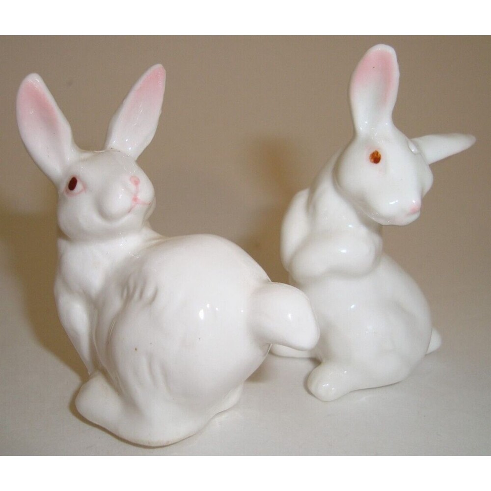 White Rabbit Salt and Pepper Shakers Albino Bunny 2" by 3" Kitchen Collectibles